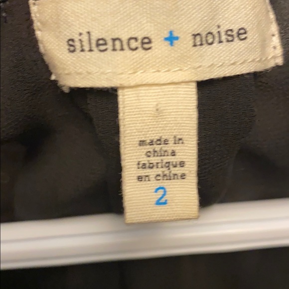 Black sheer romper - Picture 5 of 5